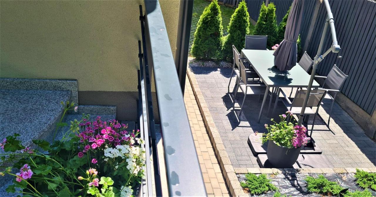 Urban Apartments Cosy No 4, Free Private Parking, Self Check-In Chorzów Exterior foto